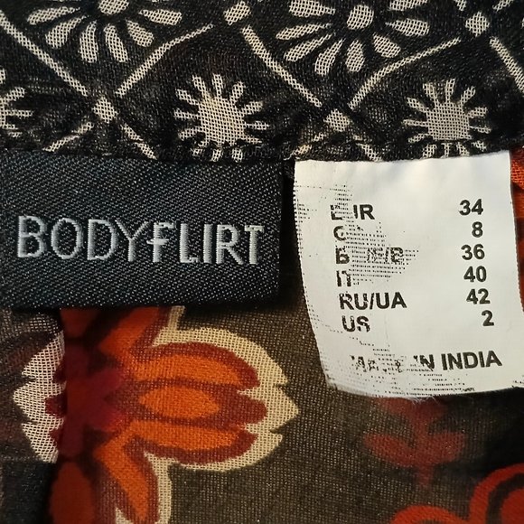 BODYFLIRT Cold Shoulder Tunic - Picture 7 of 8